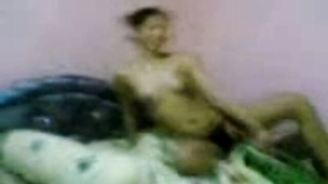 رابطه جنسی از یک زن خانه دار سکسی با دانلود سکس معلم شوهر طاس به مدت یک ساعت